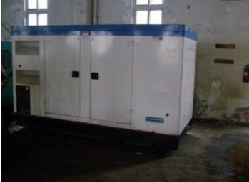 青海康明斯150kw大型柴油二手发电机组 青海康明斯150kw大型柴油二手发电机组